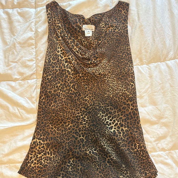 Cowl neck cheetah print top - Picture 3 of 7